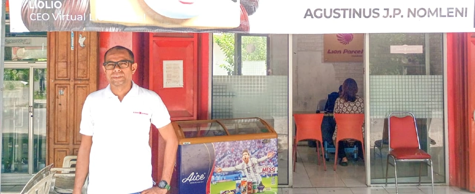 Bankir Jadi Bos Logistik: Kisah Sukses Agus Agen Lion Parcel di Kupang