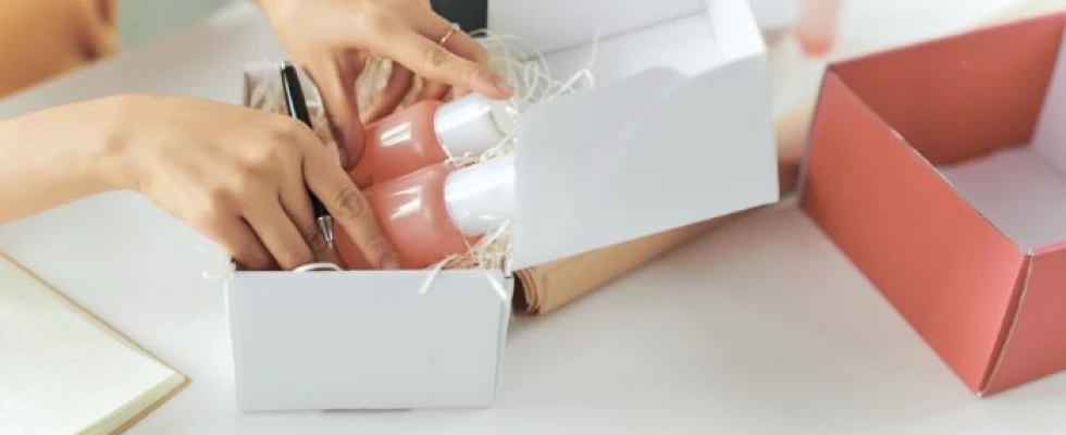 Tips Aman dan Anti Tumpah Kirim Paket Berbentuk Cairan