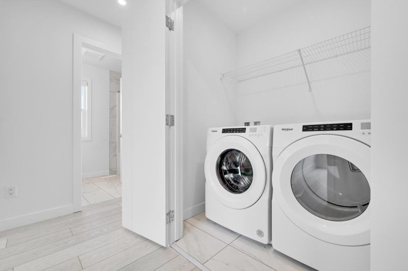 Sirocco Townhomes – 3 Bedroom — Photo 3