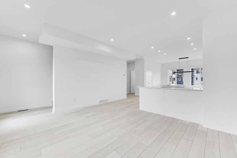 Sirocco Townhomes – 3 Bedroom — Photo 4