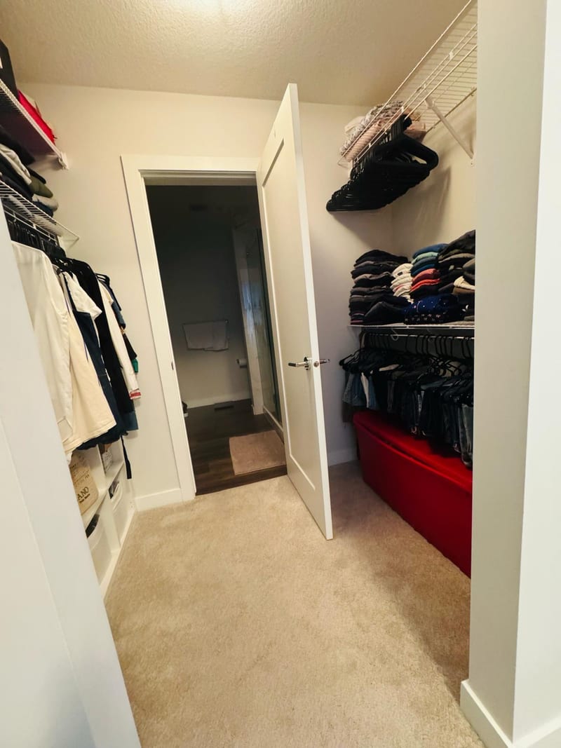 Modern 2 Bed + 2 Bath Condo – Walden (Underground Heated Parking) — photo 3 of 12