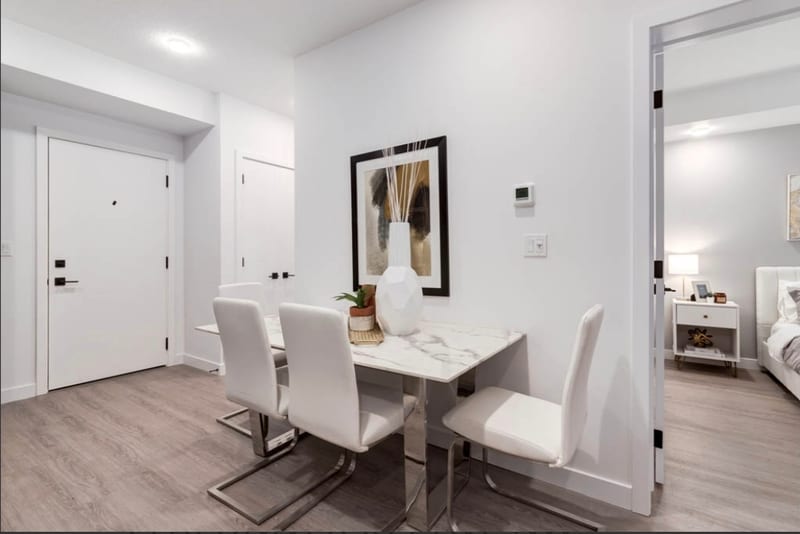 Brand New 1 Bedroom Condo in the heart of University District. — photo 5 of 14