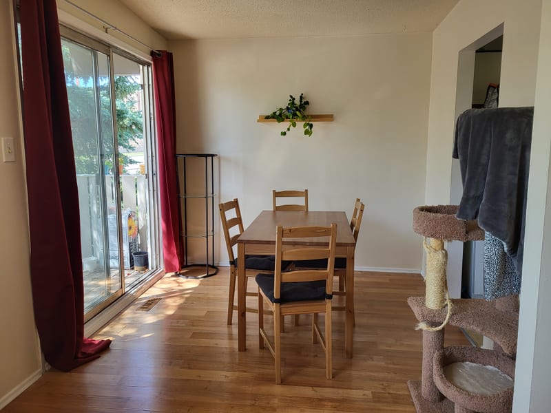 2 Bedroom Main Floor Suite Close to LRT, UofC & Northland Mall — photo 5 of 9