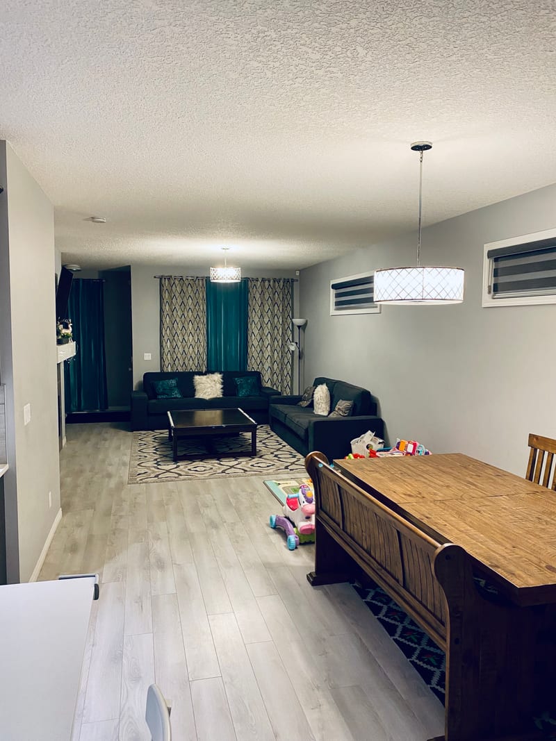 Fully Detached House- 3 Bed + Den, 2.5 Bath — photo 4 of 30