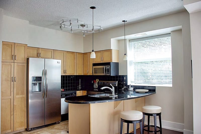Furnished 1-Bedroom with Terrace — Eau Claire — photo 3 of 12