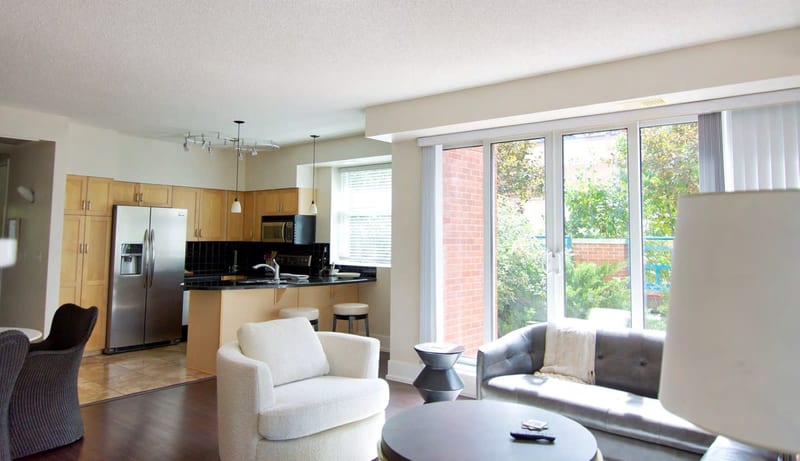 Furnished 1-Bedroom with Terrace — Eau Claire — photo 4 of 12