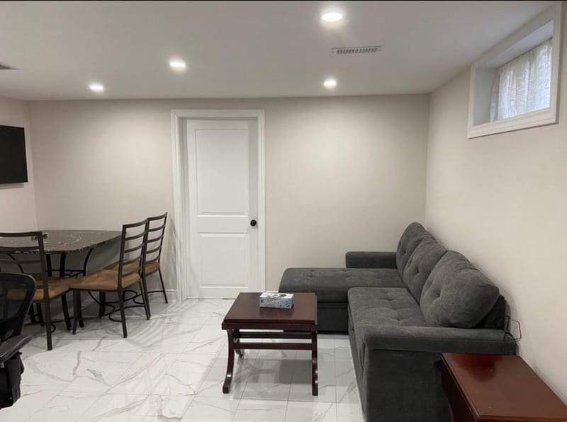 Cozy Apartment Awaits You! Ready-to-move-in, private 1-bedroom 1 bath haven