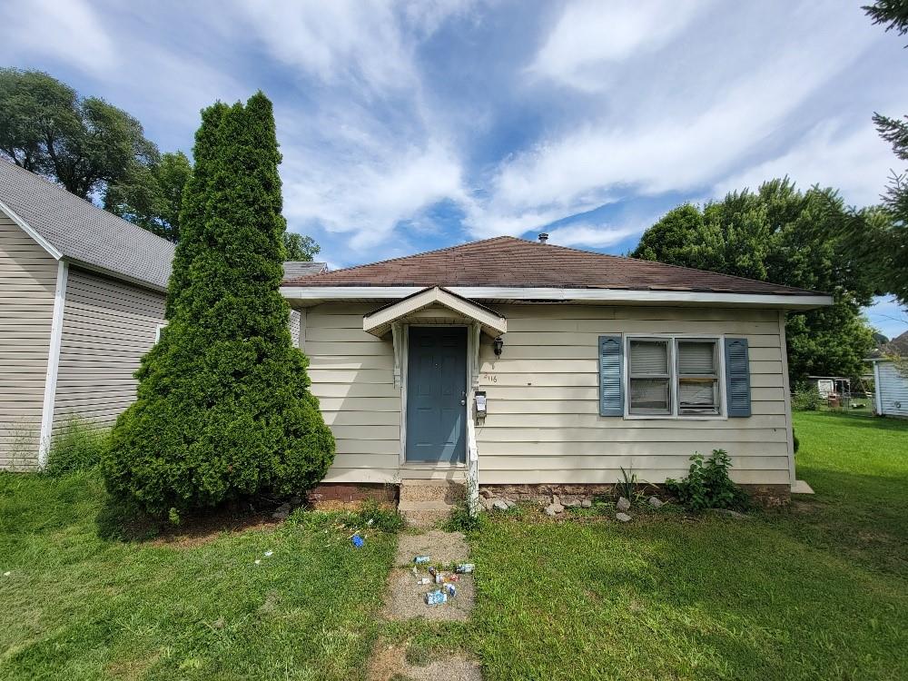 2116 Walnut Street