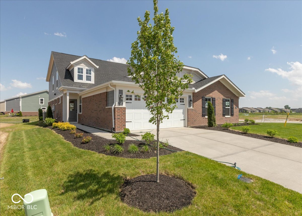 7367 Broadview Lane