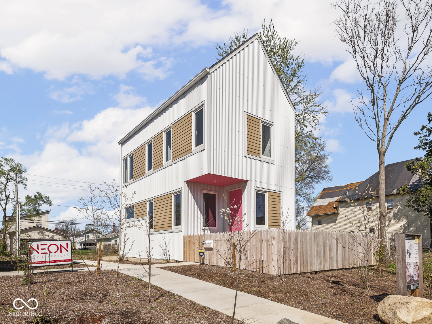 220 N Beville Avenue