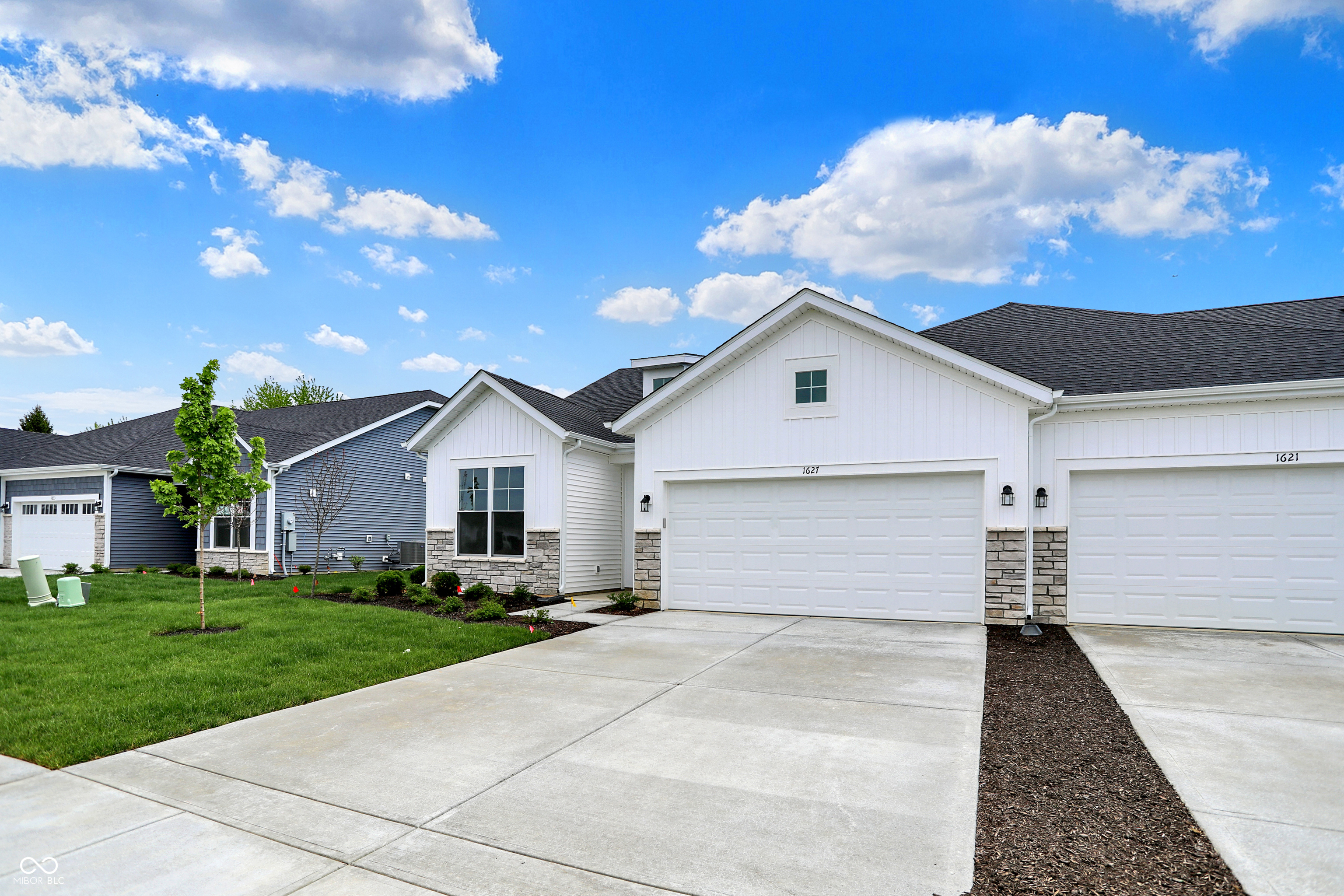 1627 Clover Crossing Drive