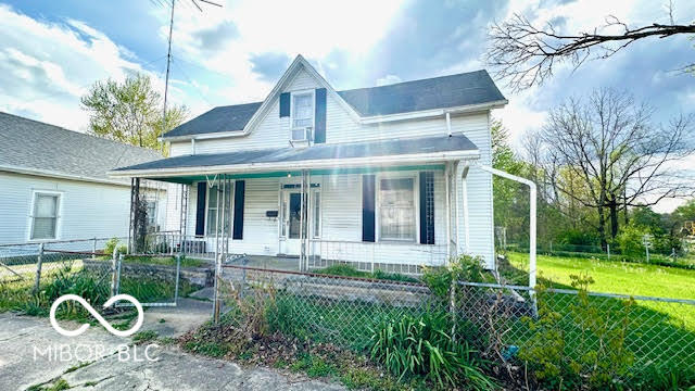 828 Main Street