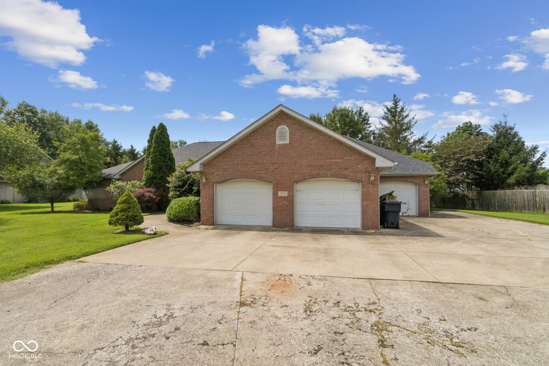 3793 W Suburban Court