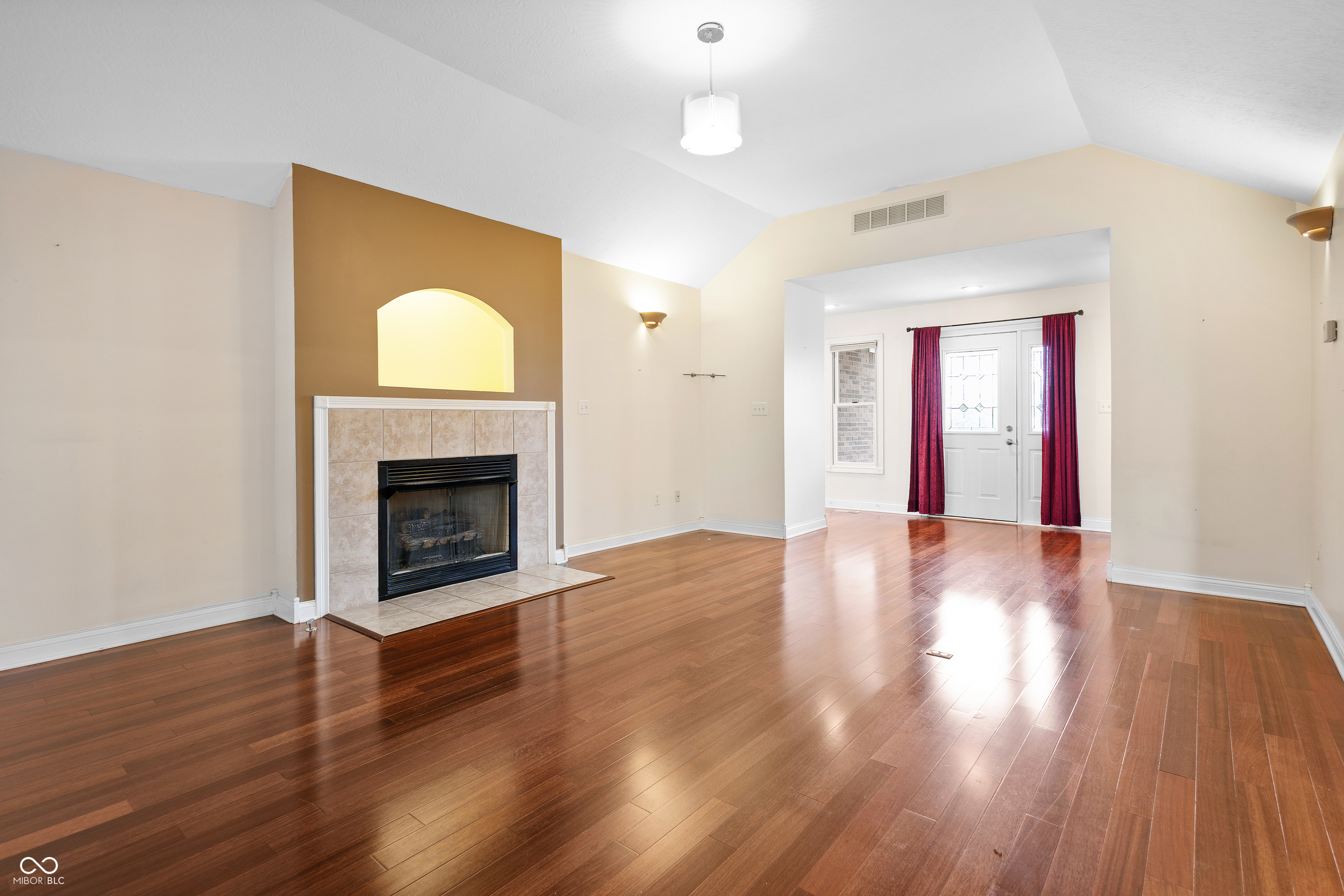 3244 Skyview Court