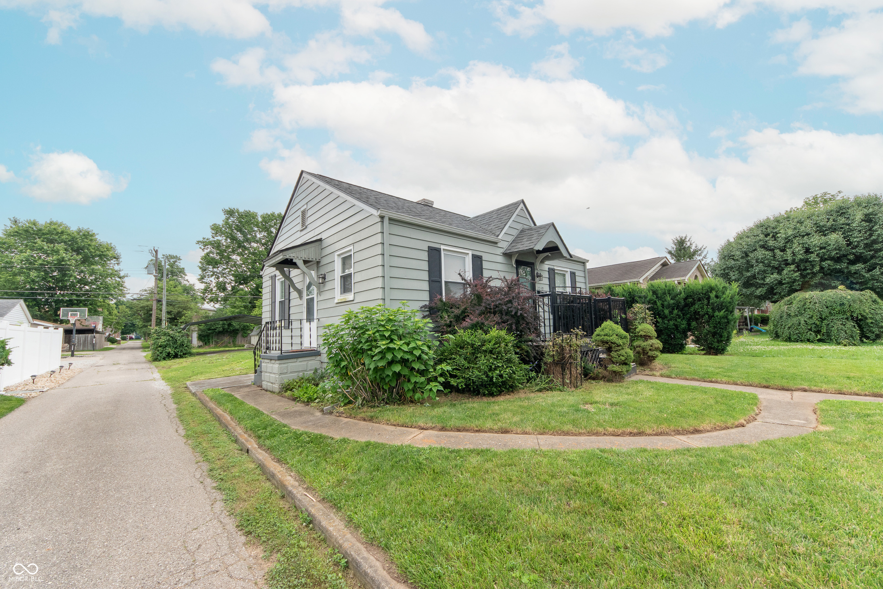 2249 Maple Street