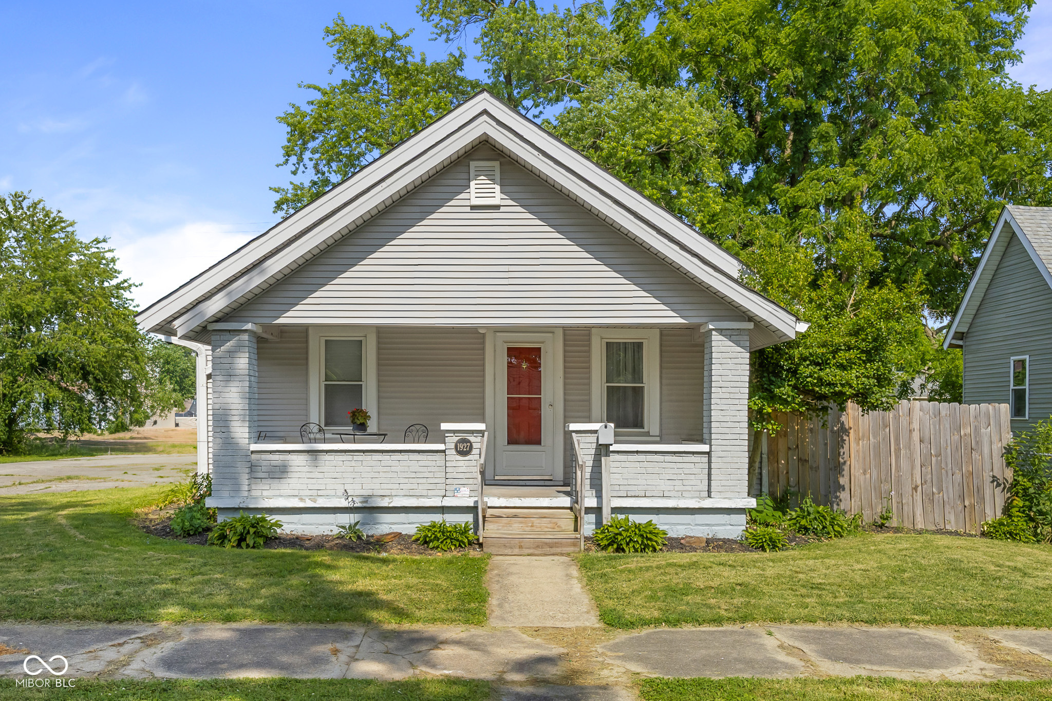 1927 N Cherry Street