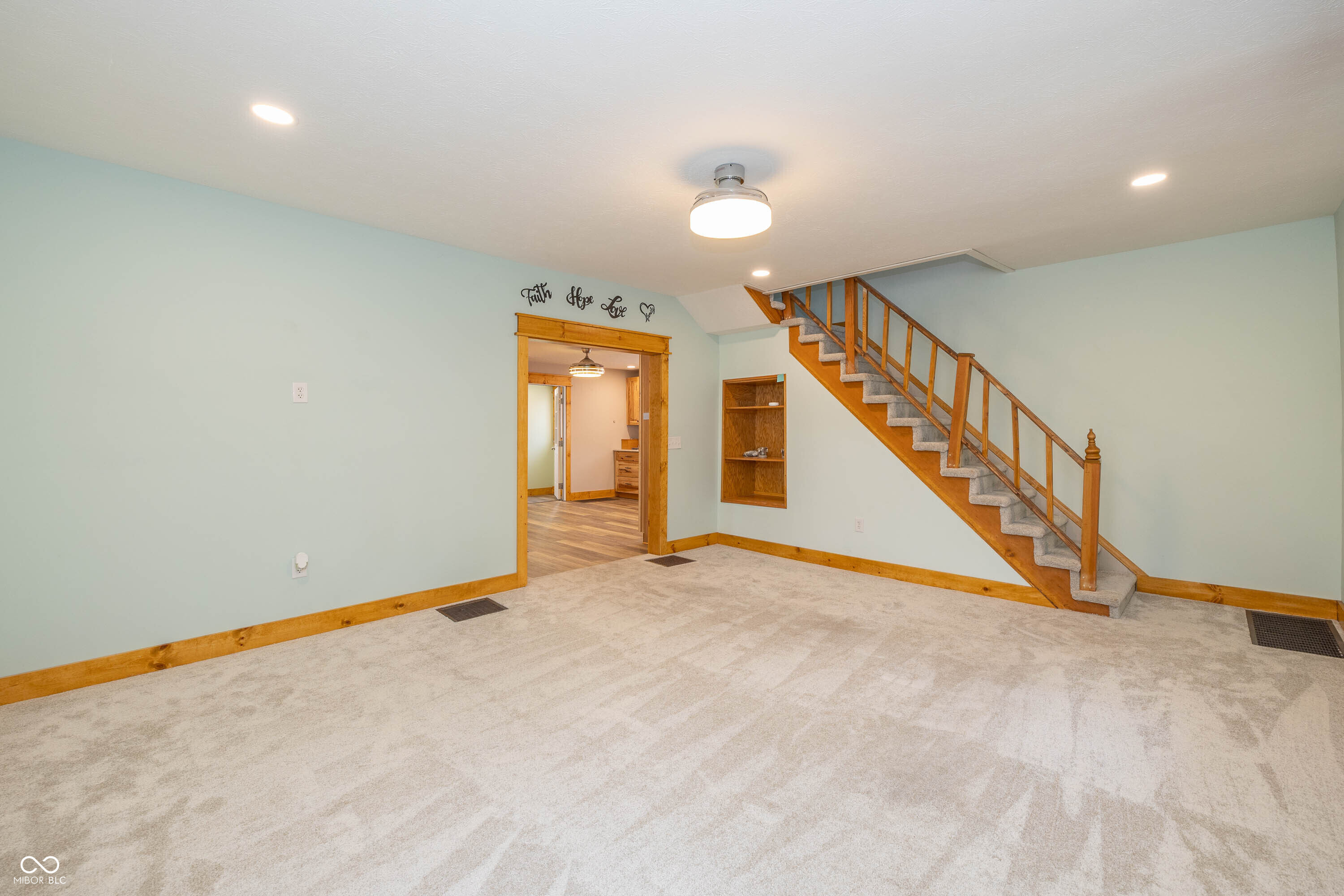 241 S Walnut Street