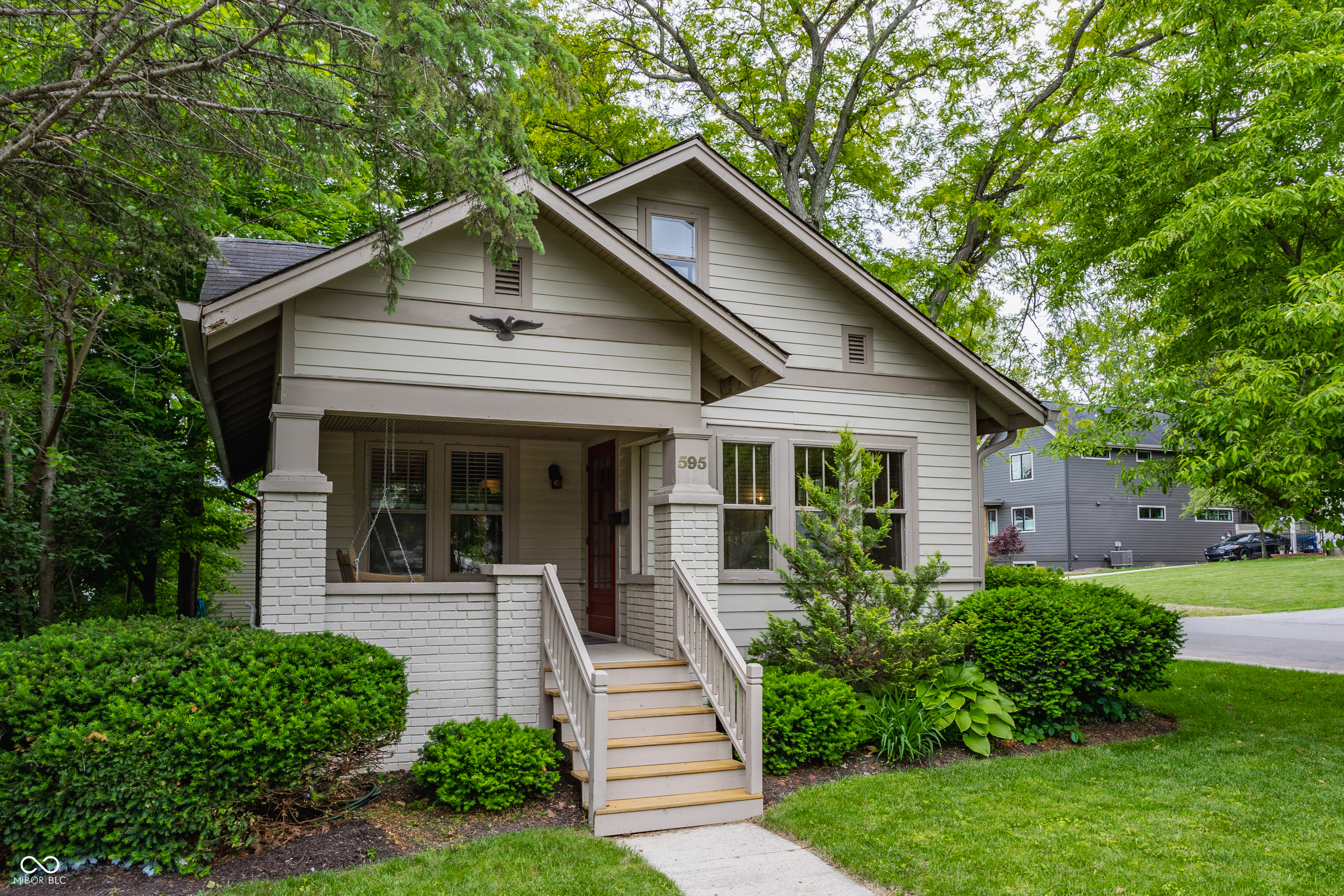 595 W Poplar Street