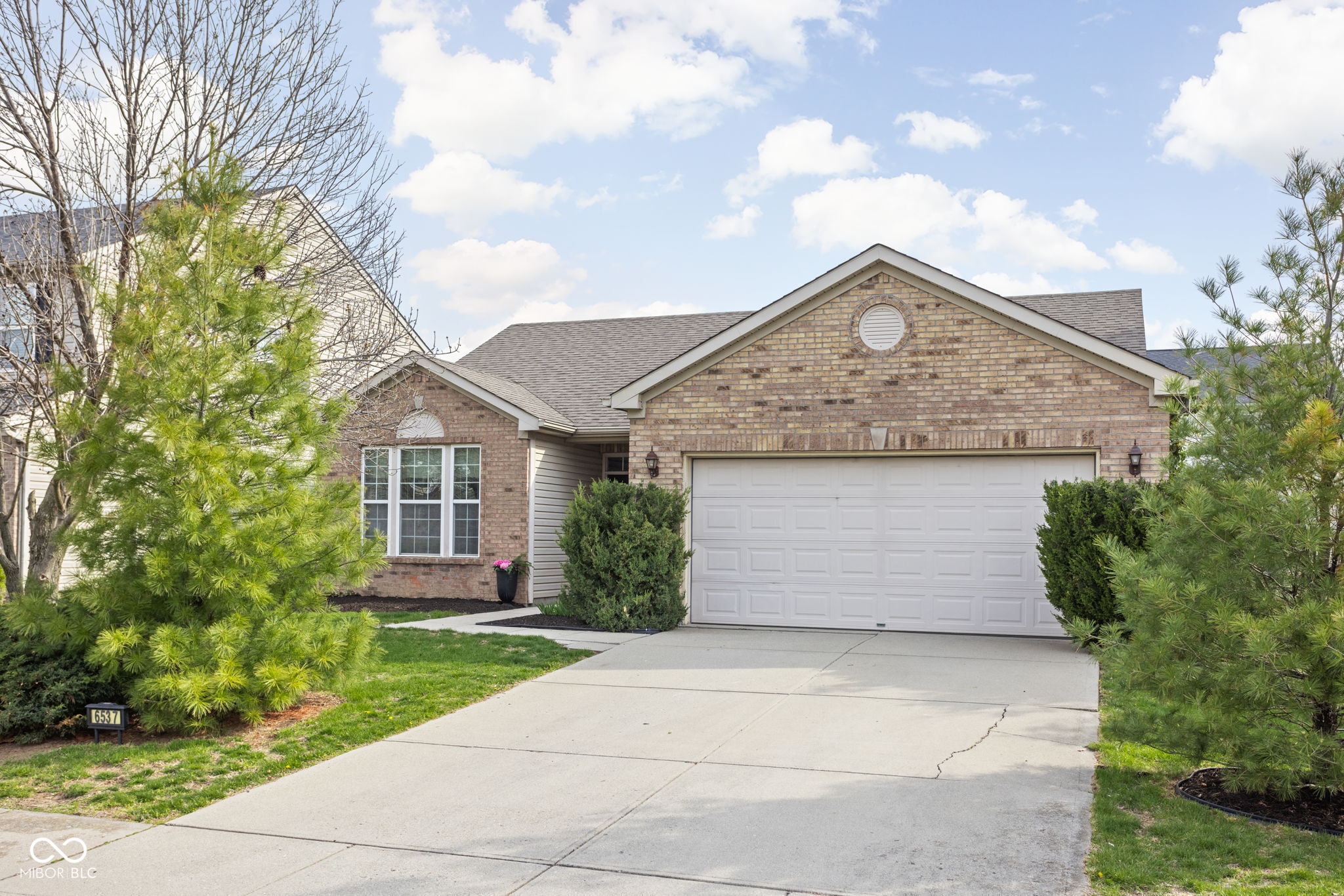 6537 Amherst Way