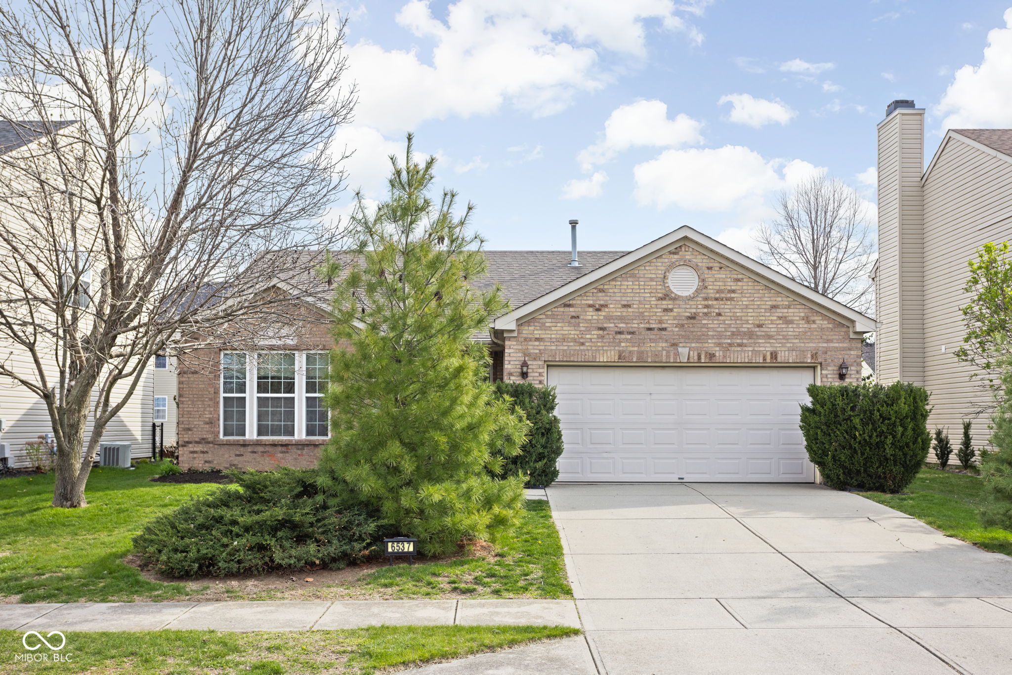 6537 Amherst Way