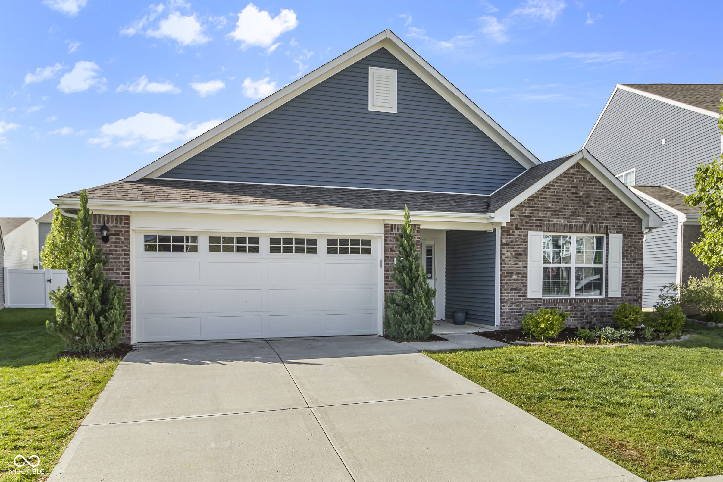 5465 Tanglewood Lane