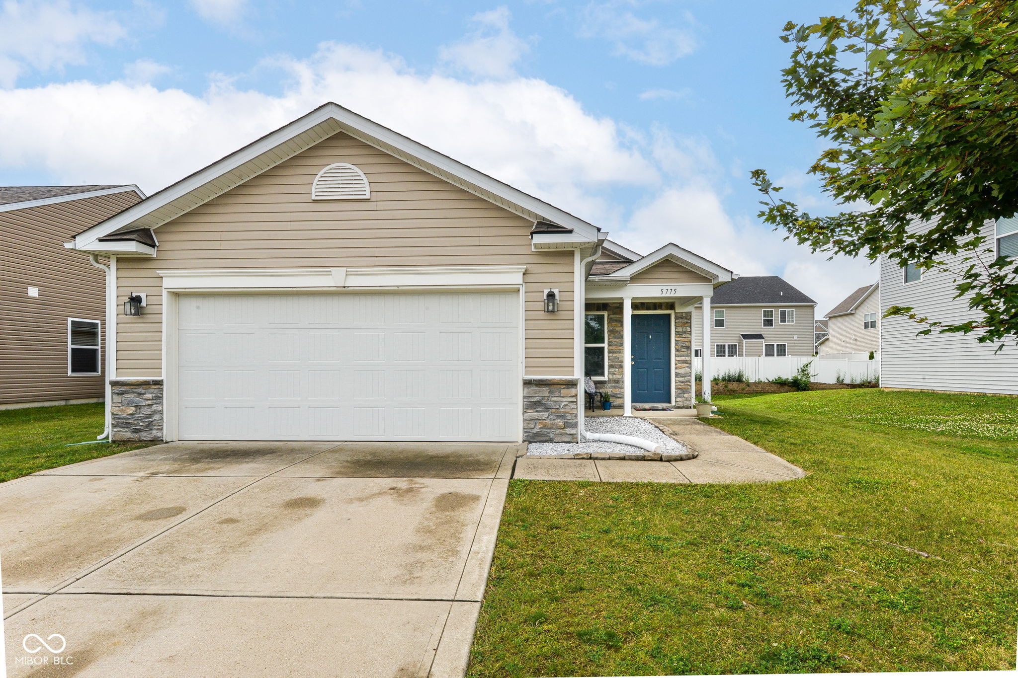 5775 Bluff View Lane