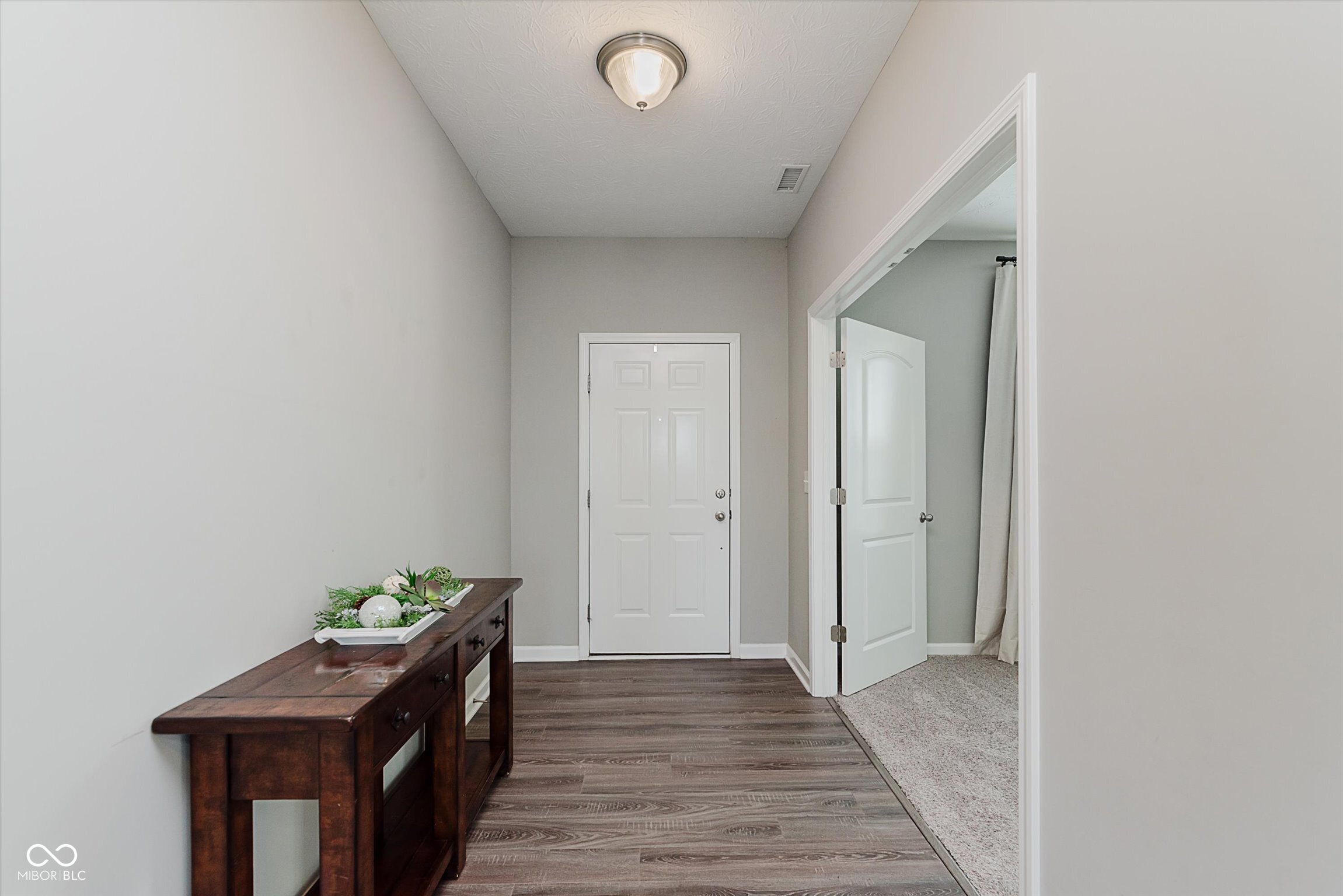 5762 Bluff View Lane