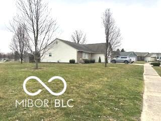 1001 Maple W Drive