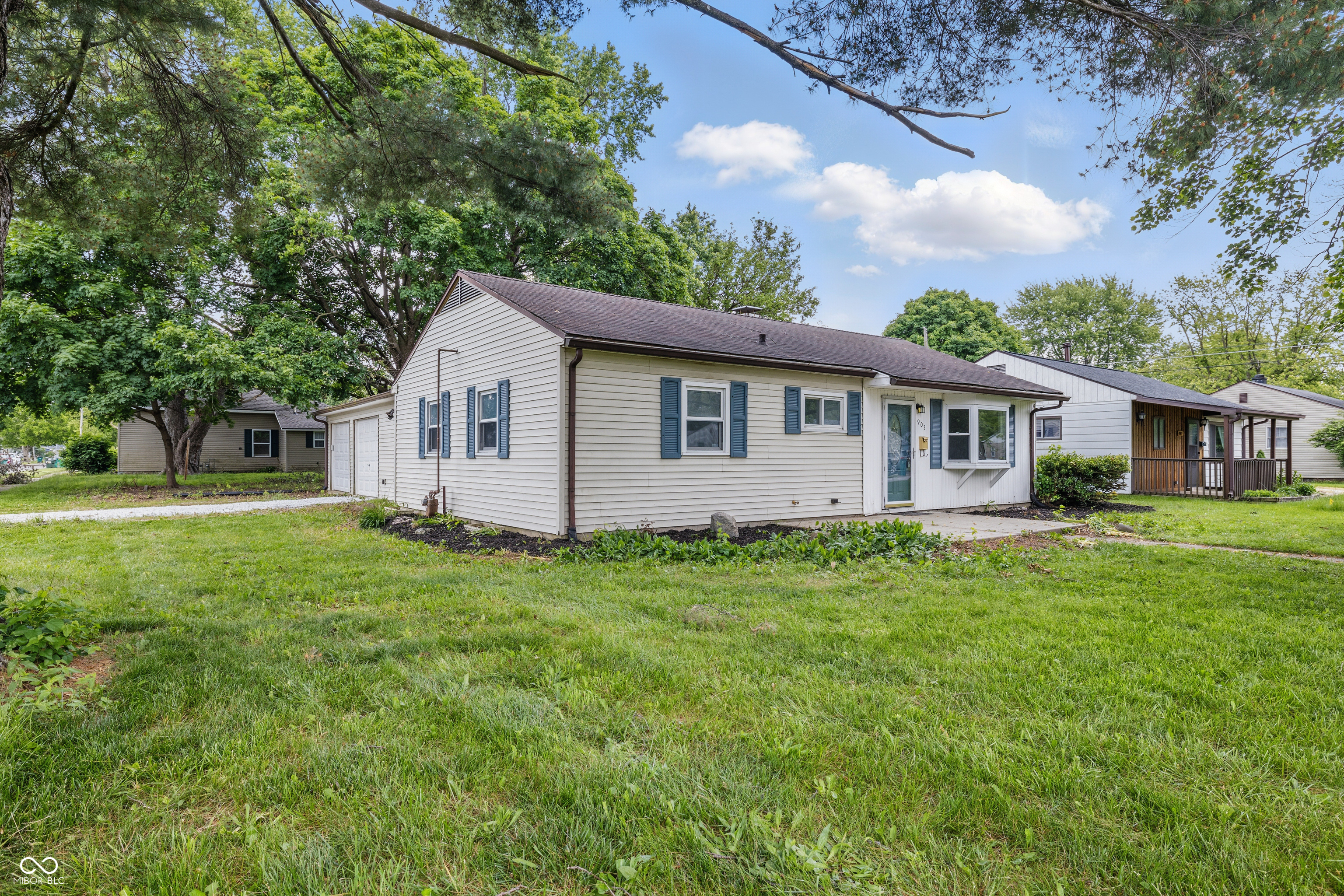 903 Sunset Drive