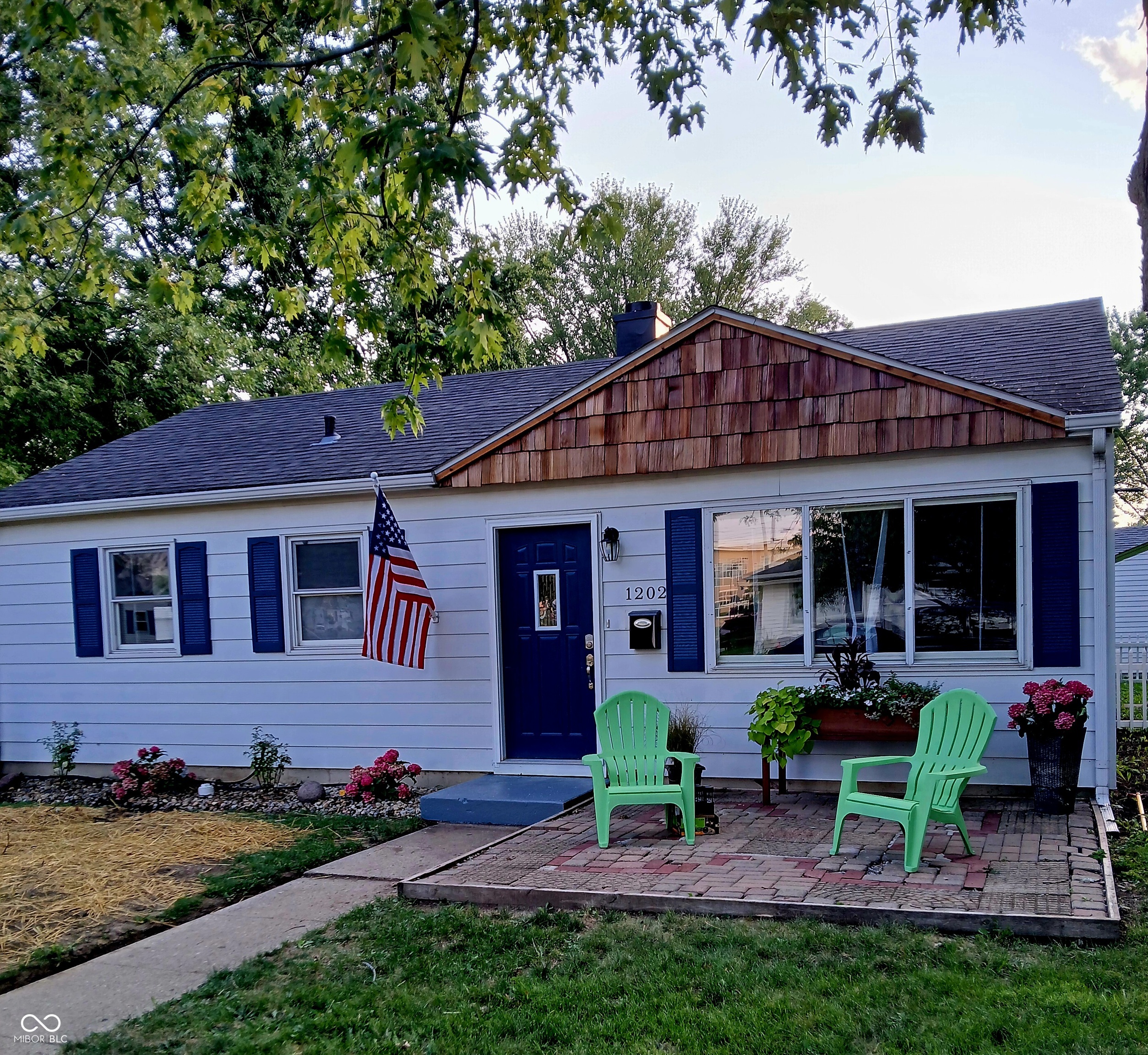 1202 Meadow Lane