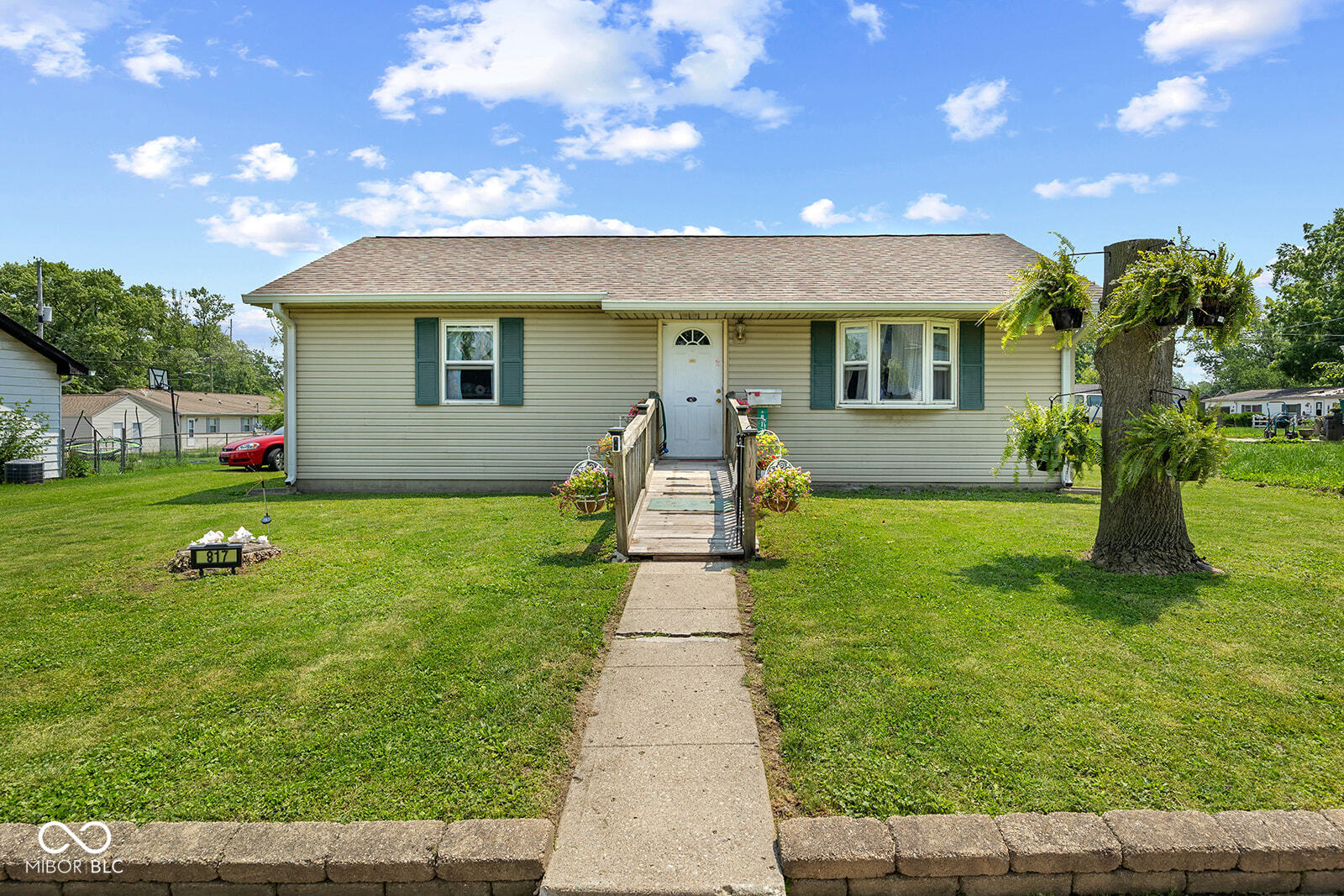 817 Hamilton Street