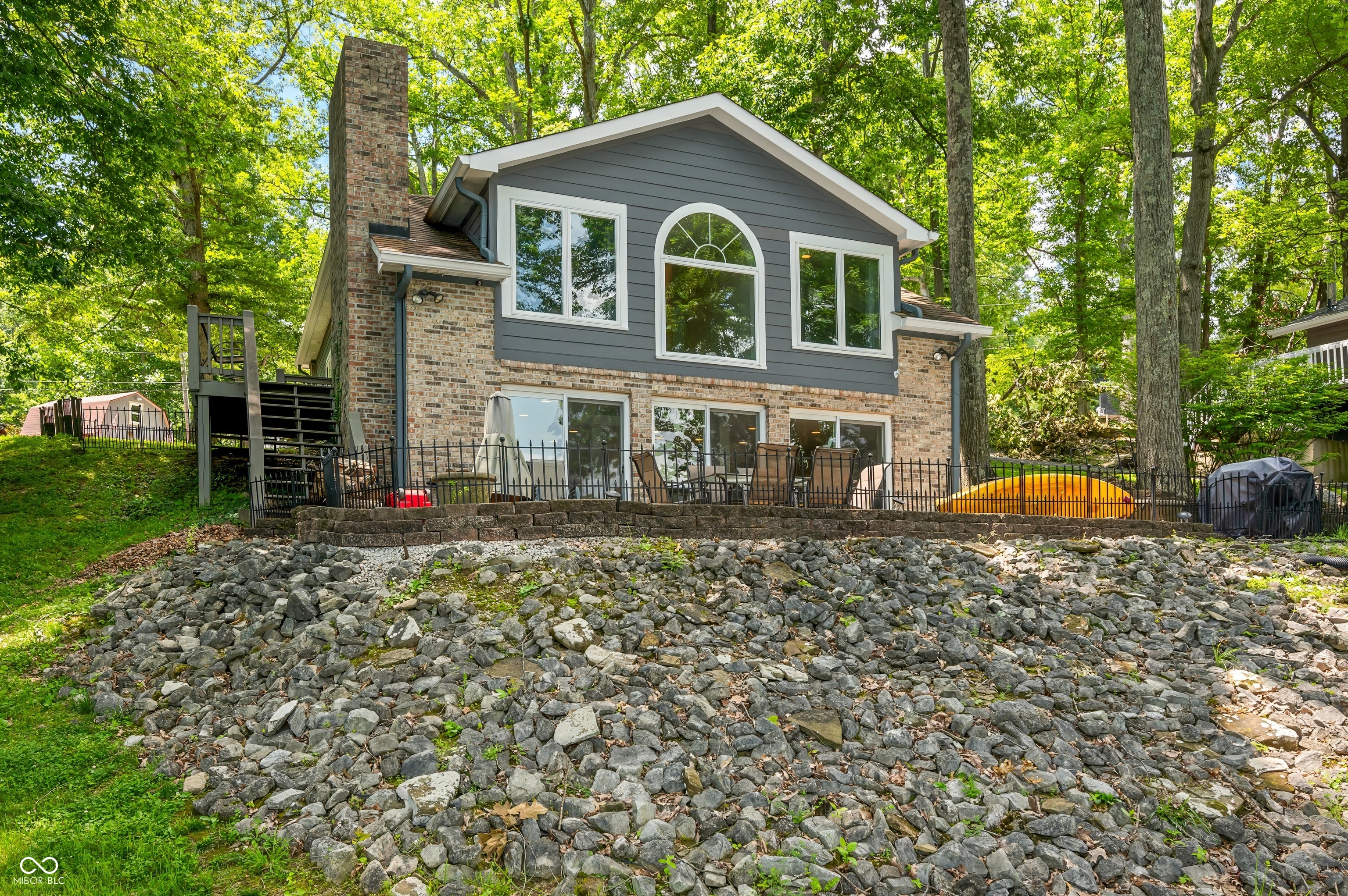 6300 Grouse Drive