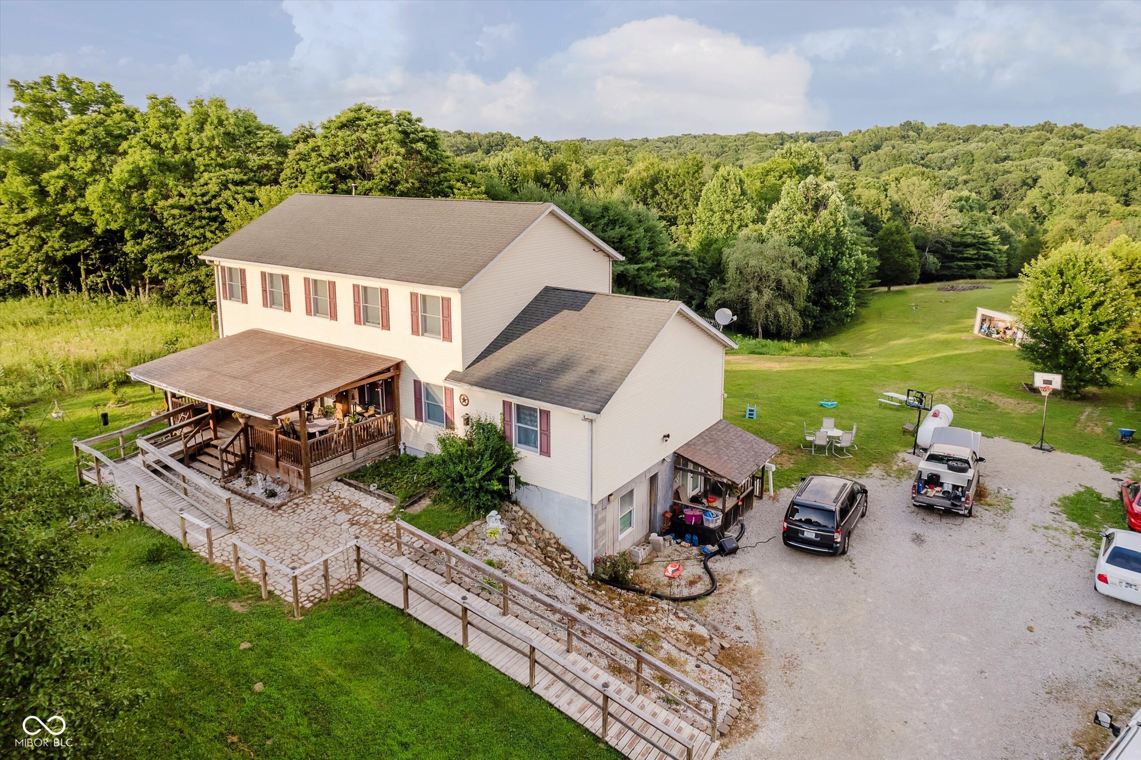 6863 Three Notch Road