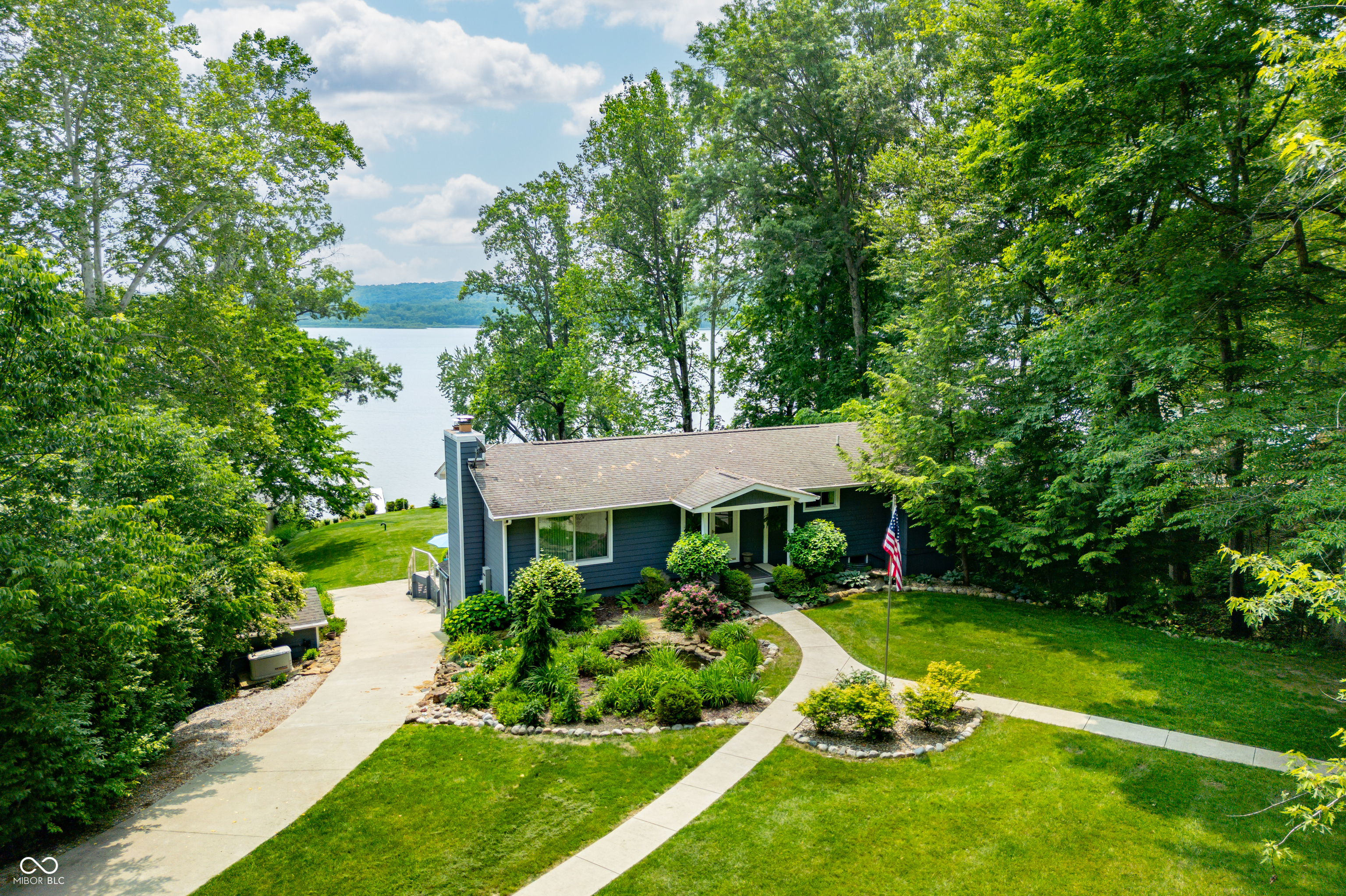 7600 N Blue Heron Drive