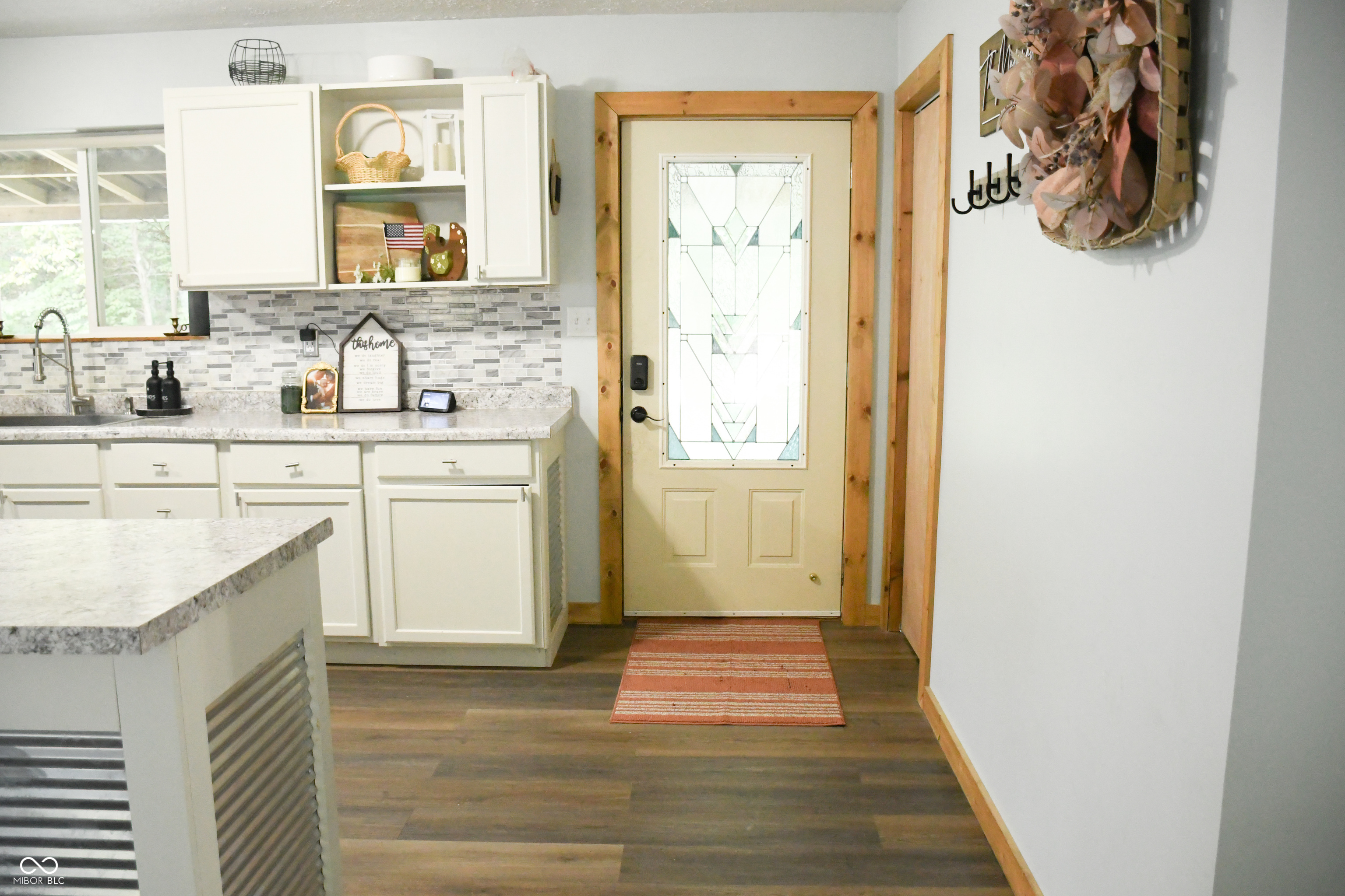 3047 Grandma Barnes Road