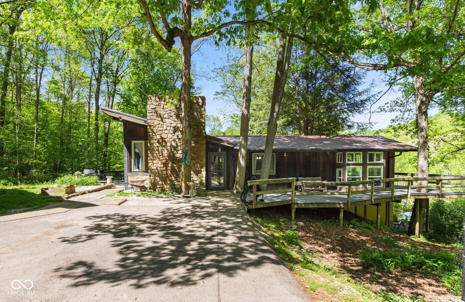 1686 Borders Road