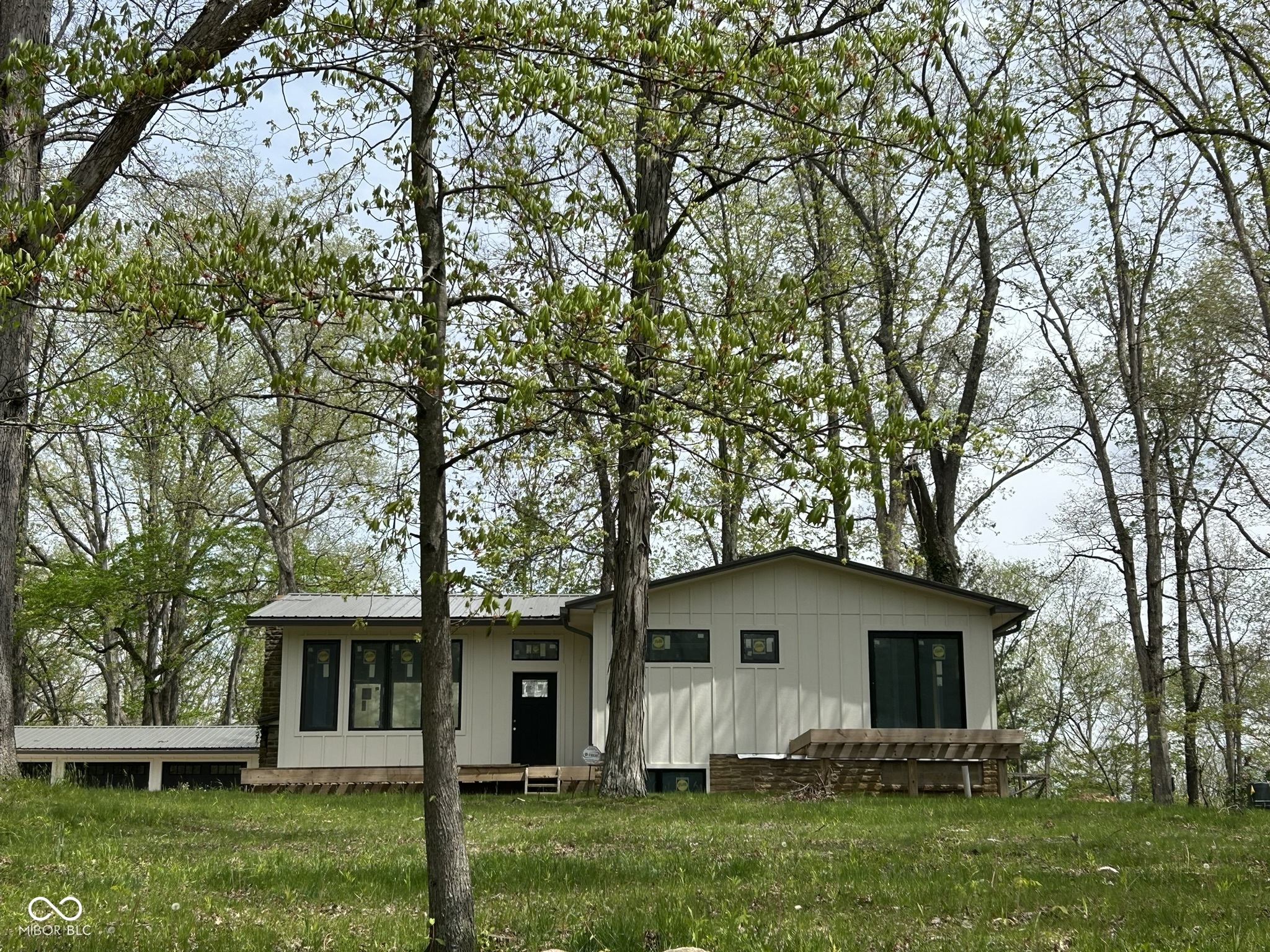 585 Artist Drive