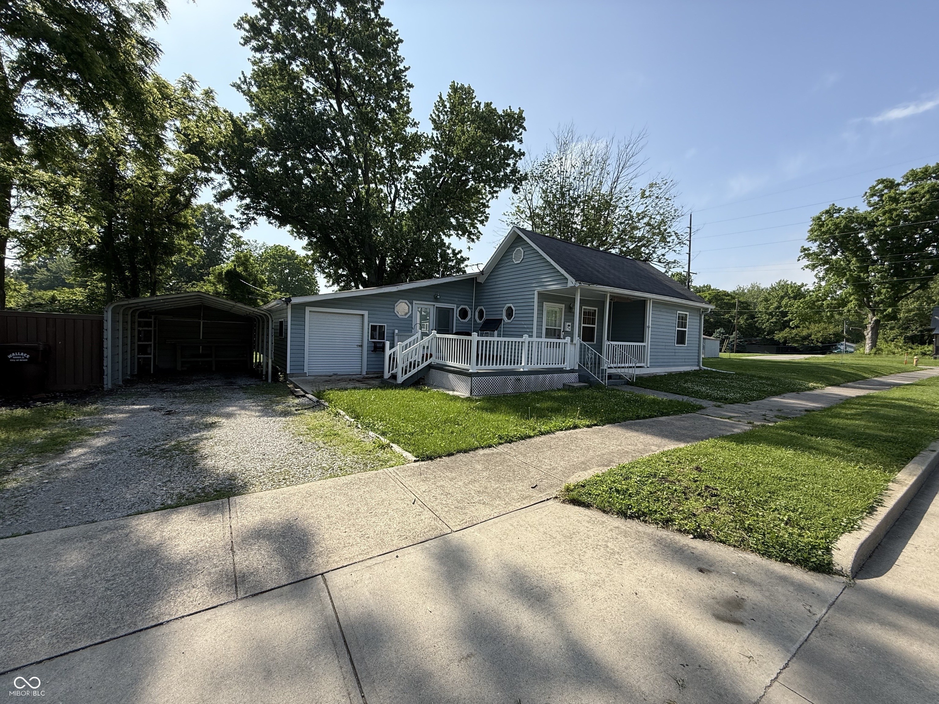 420 N Leavitt Street