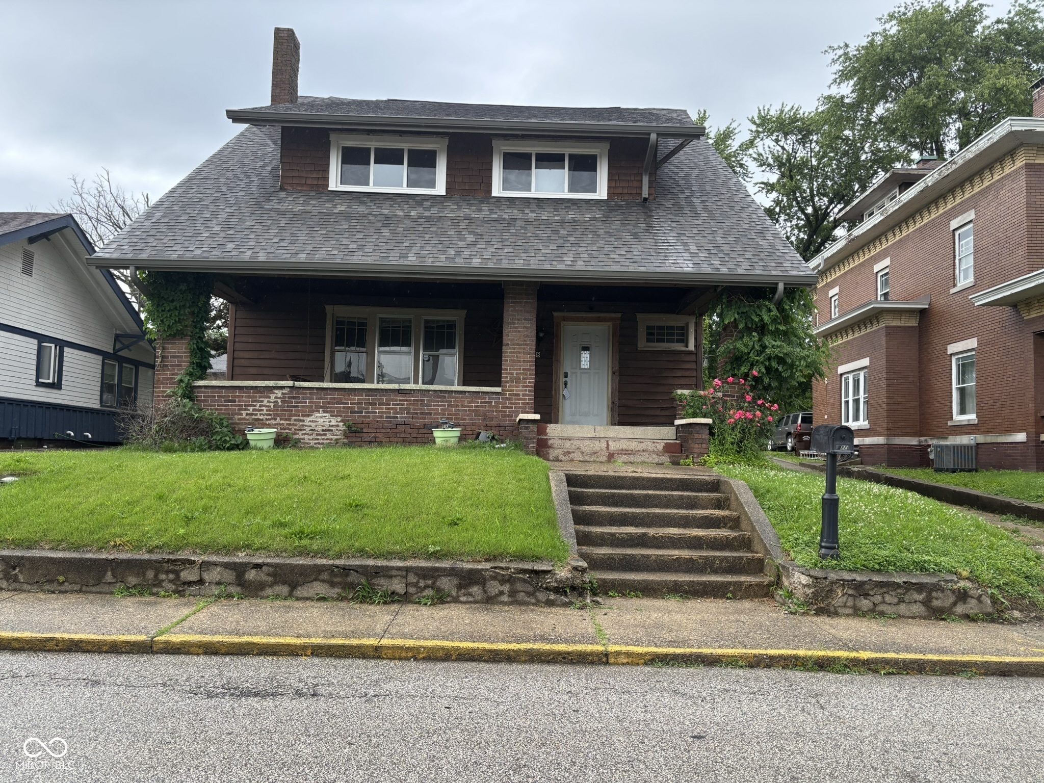 18 E Church Street