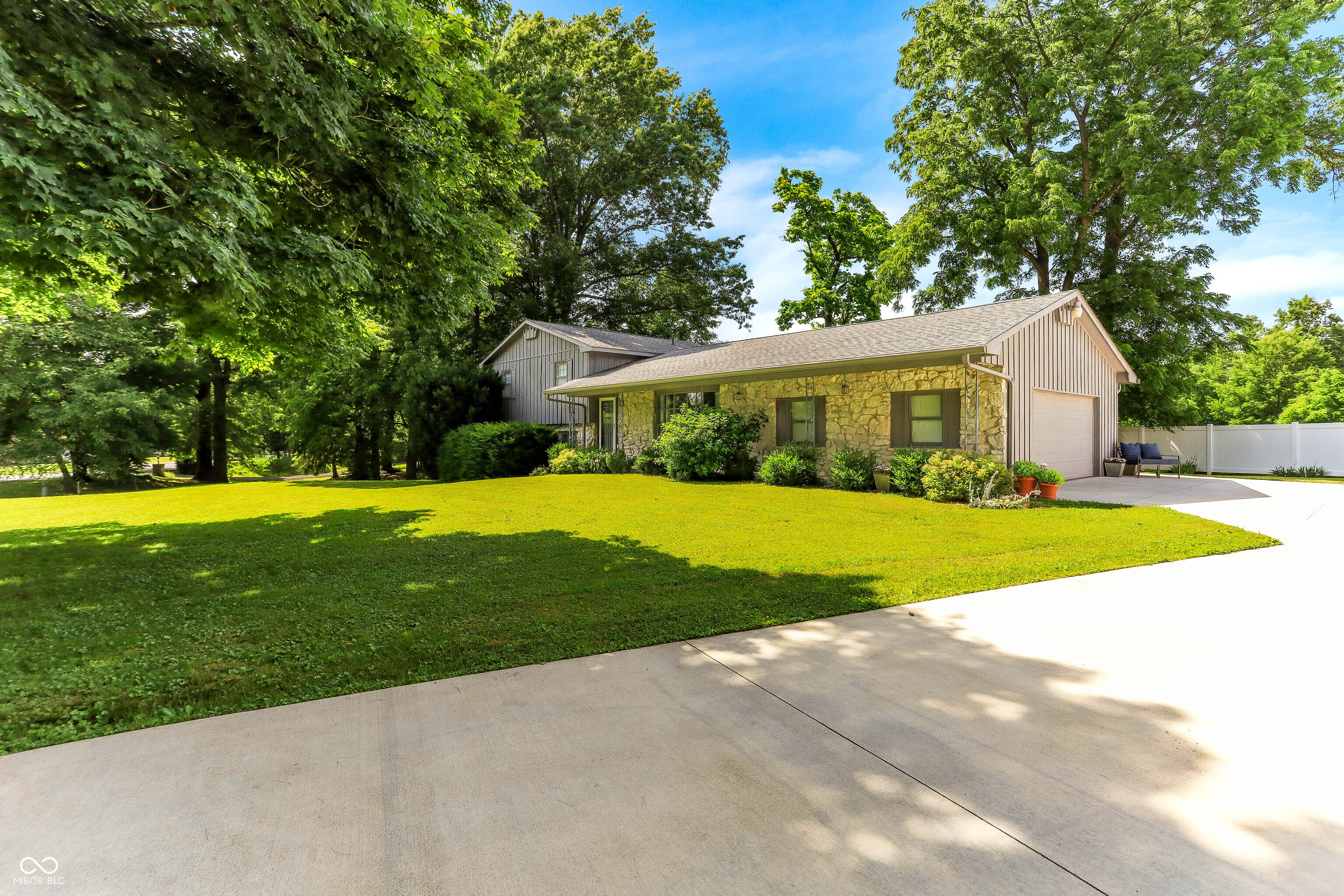 1062 W Stan Mar Estates Drive
