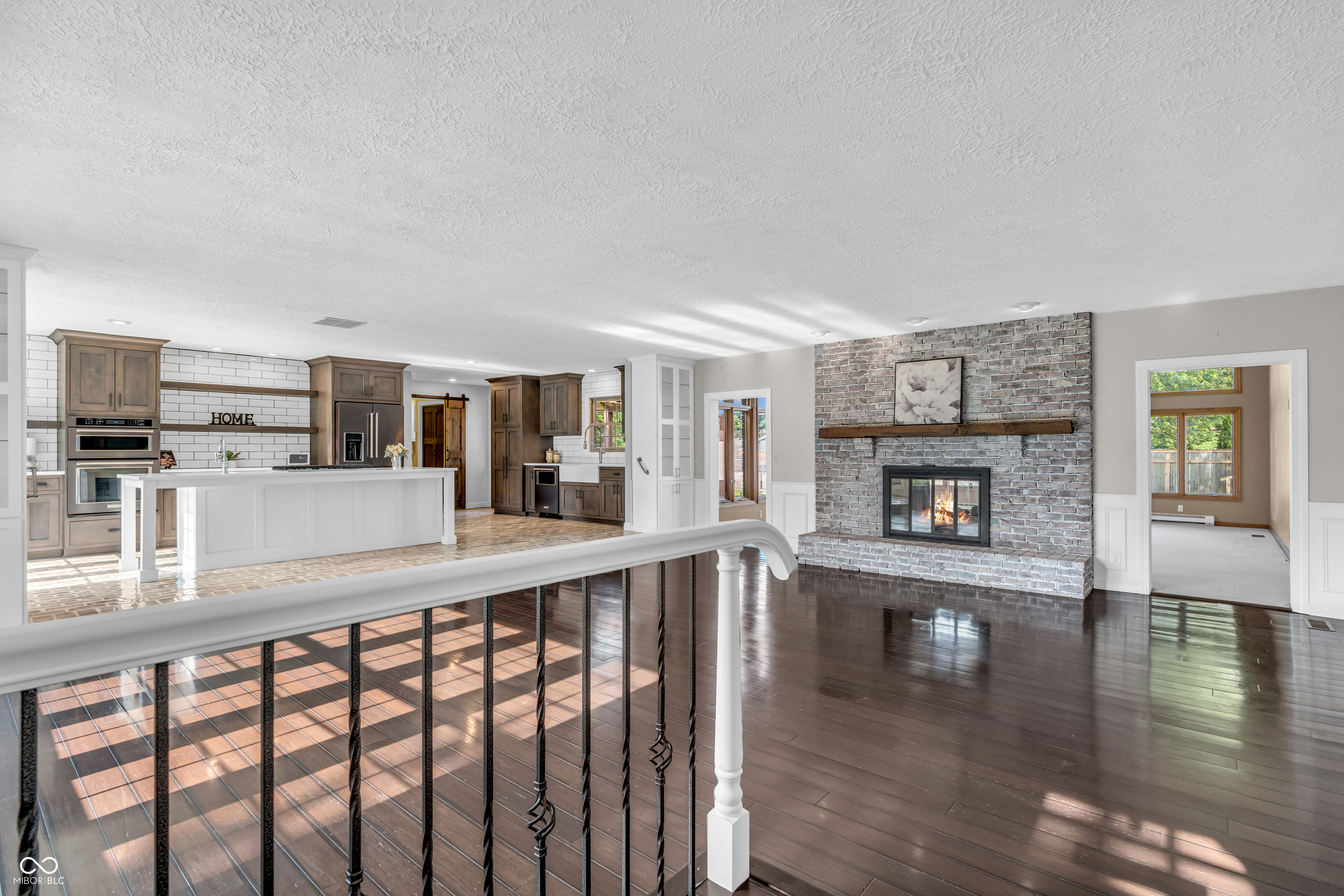 8475 N Advincula Drive
