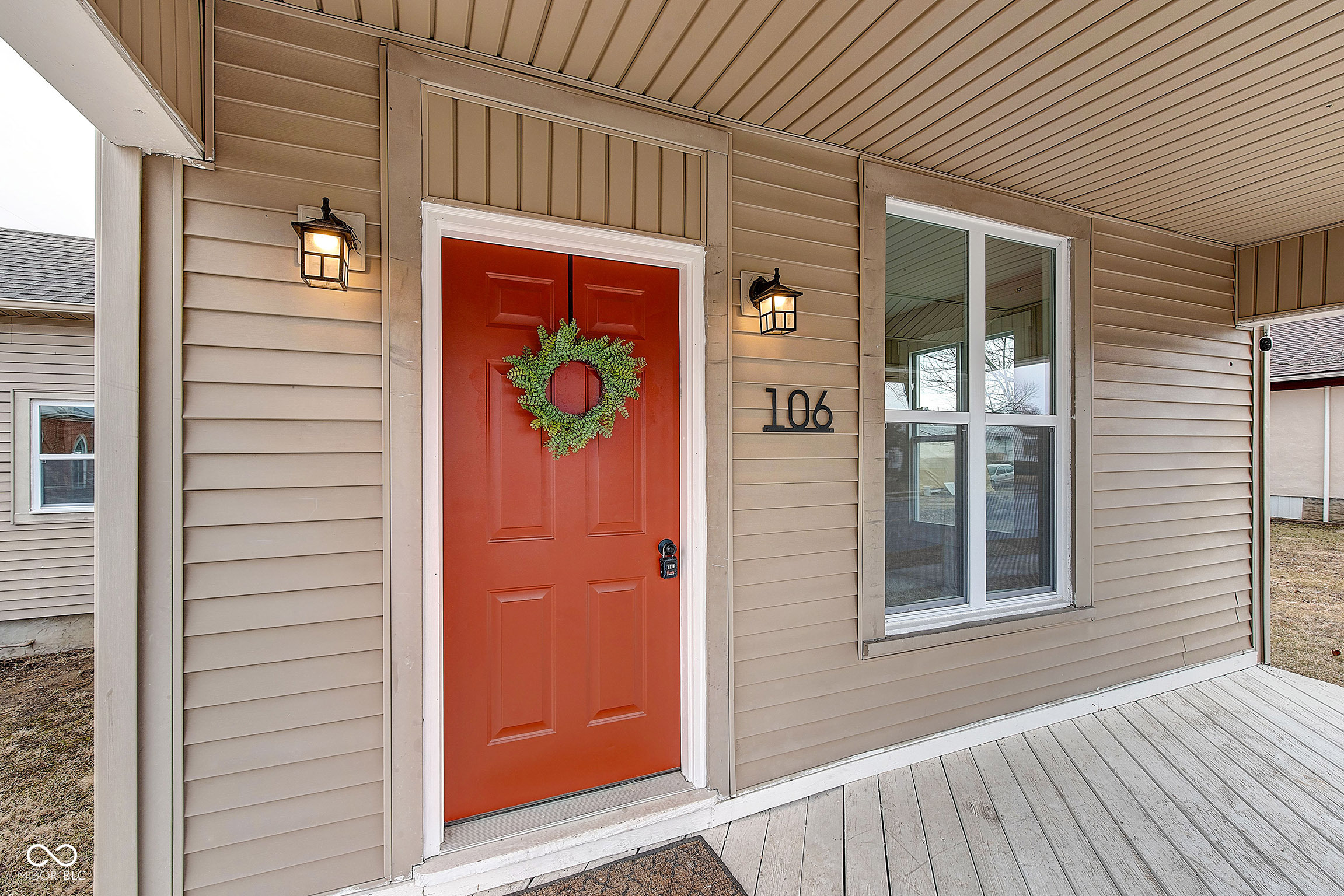 106 N Plank Street