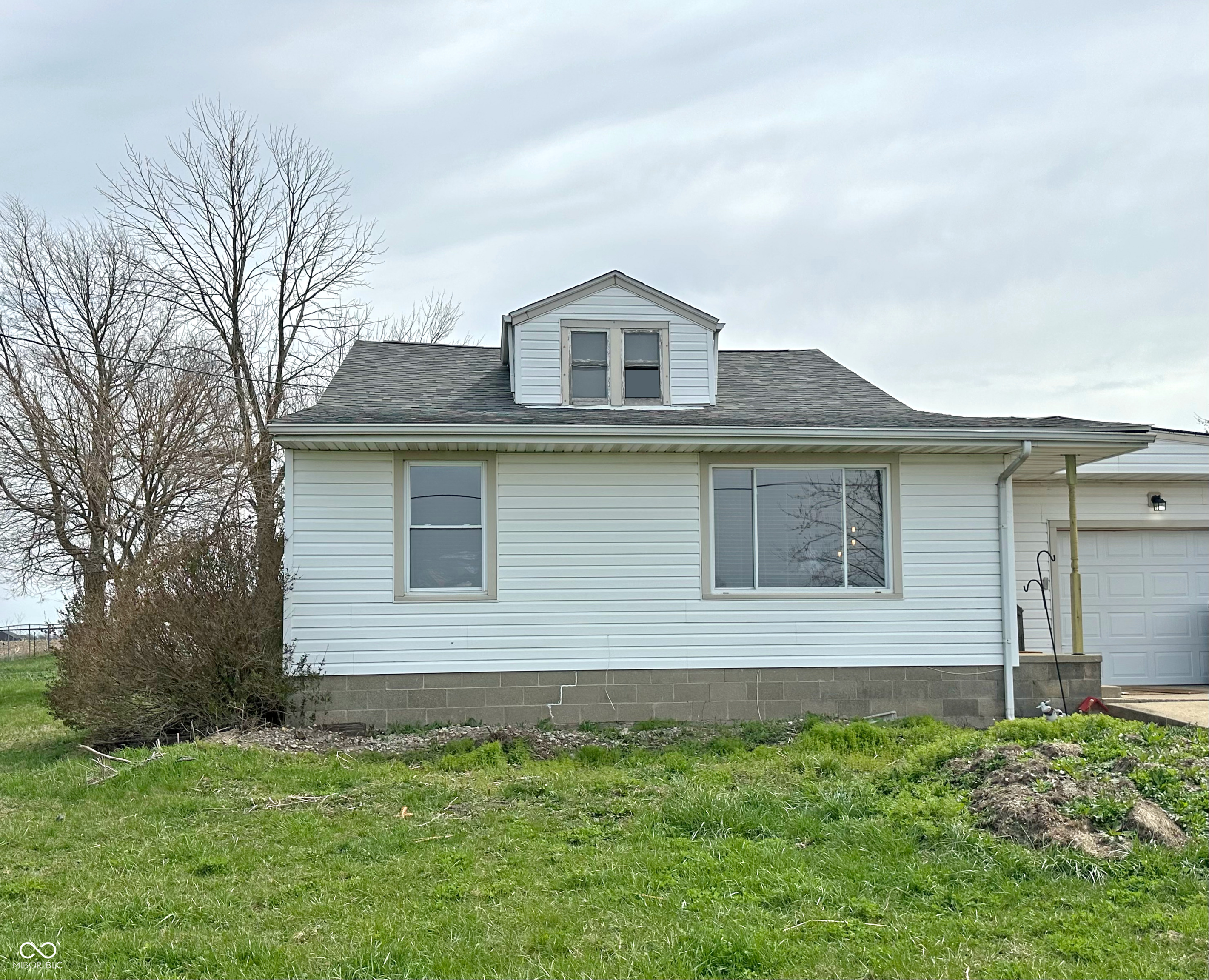 5949 S Co Rd 200 W