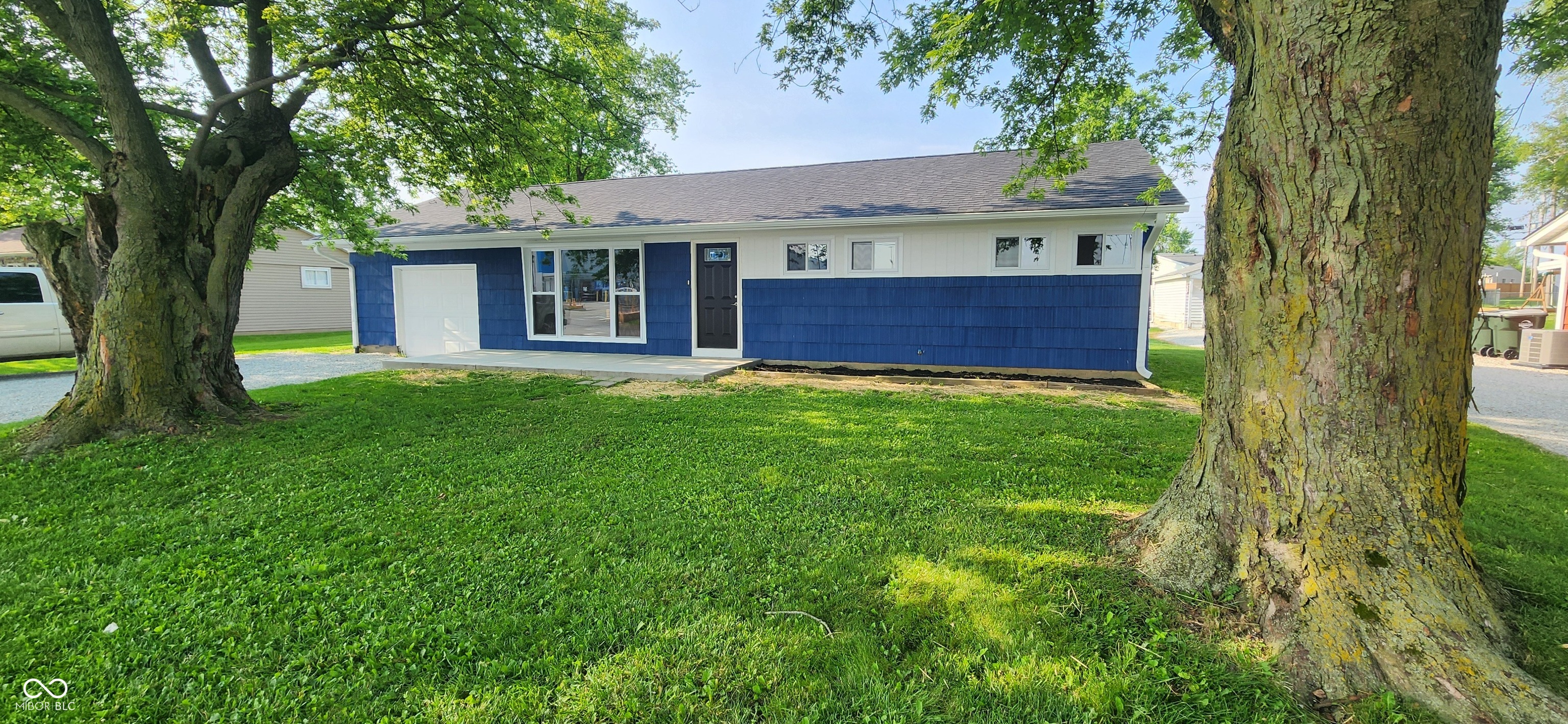 617 E Freeland Road