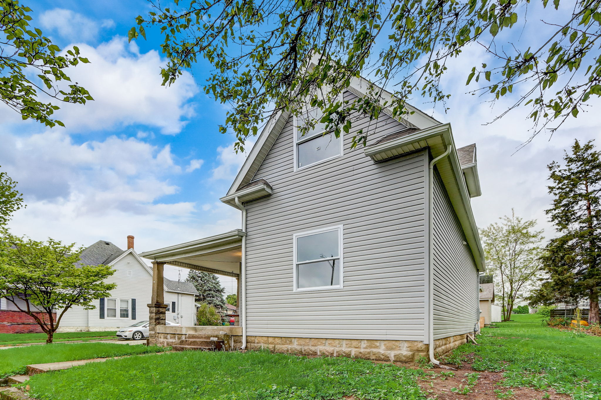 301 W 2nd Street