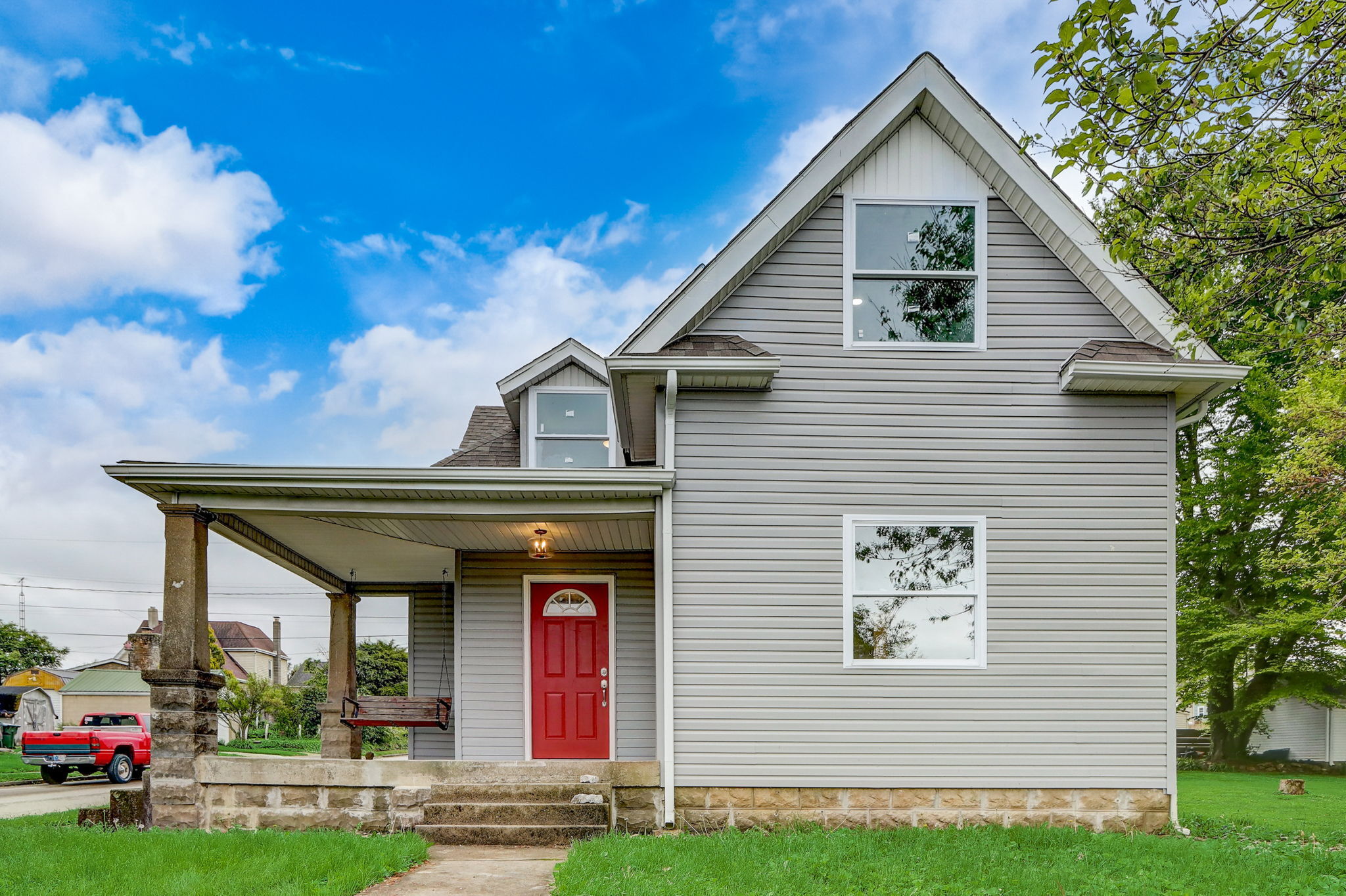 301 W 2nd Street