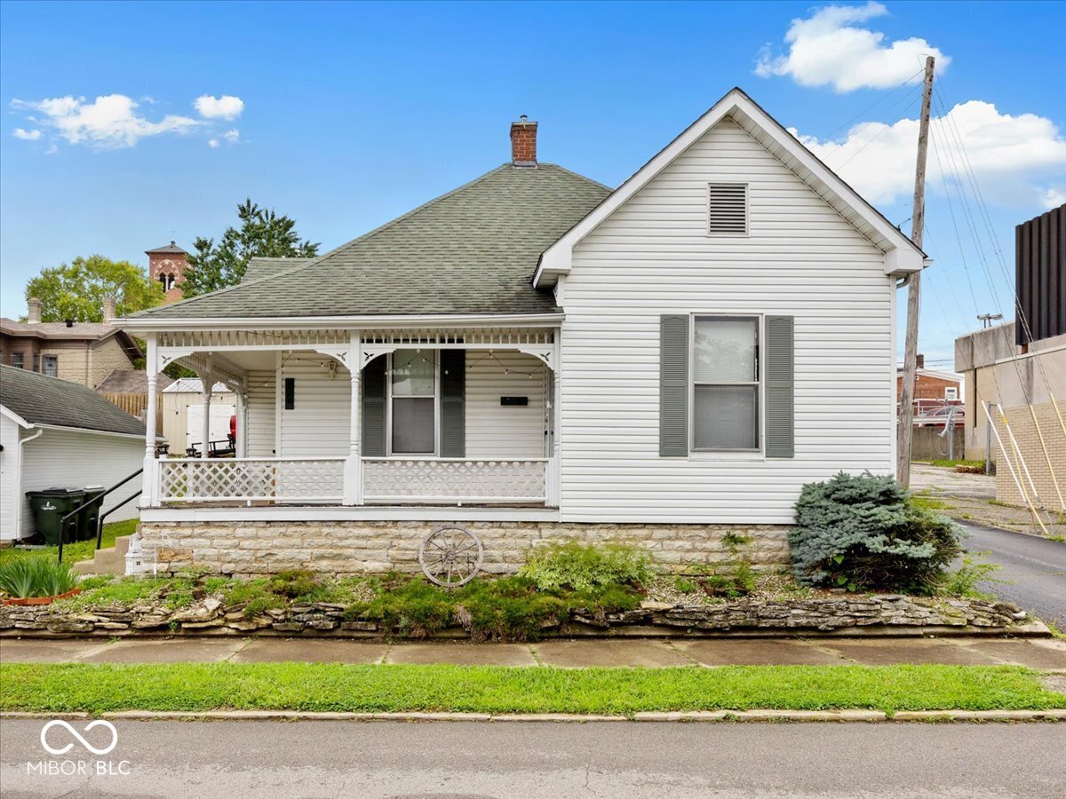 215 N East Street