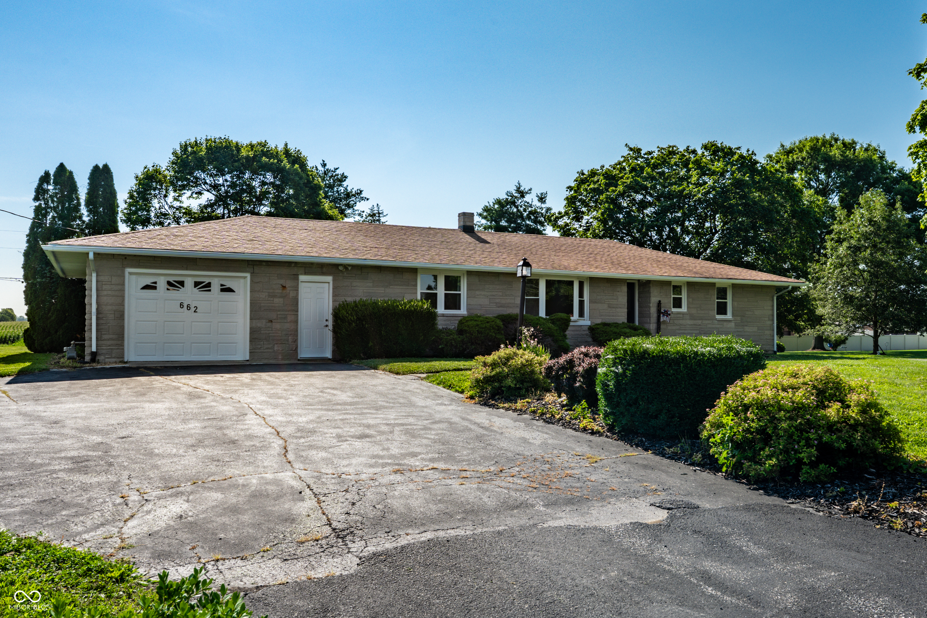 662 S County Road 150 W