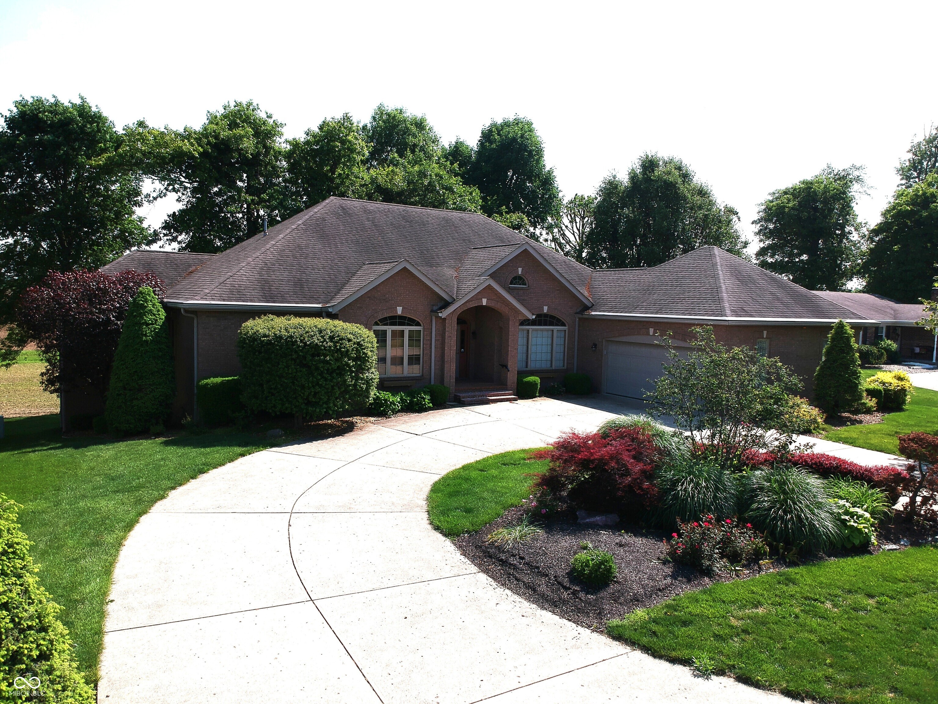1229 E Tara Road