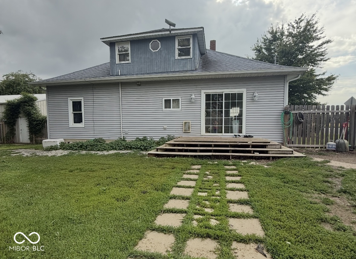1352 S County Road 850 W